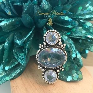 🆕 925 Ice Blue Topaz Ring